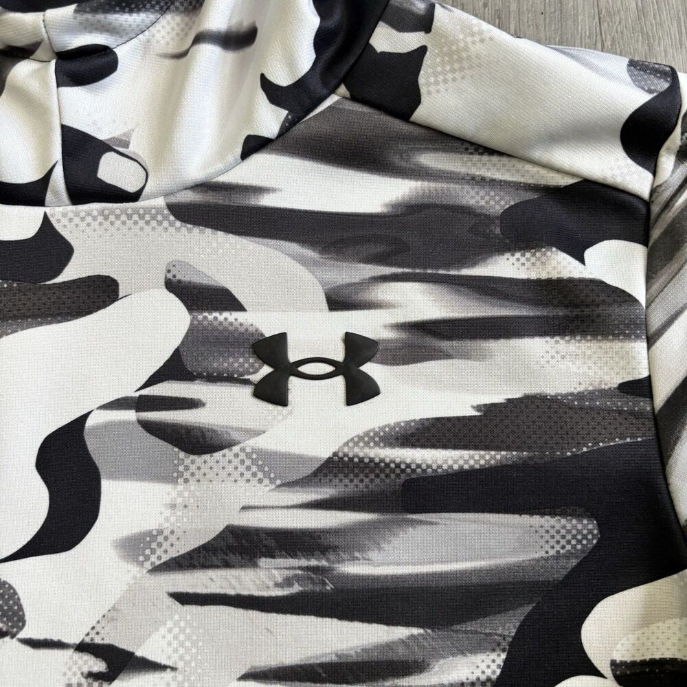 Under Armour Camo Hoodie Pullover Sweatshirt Boys Size XL Youth Gray White Black - Picture 2 of 6